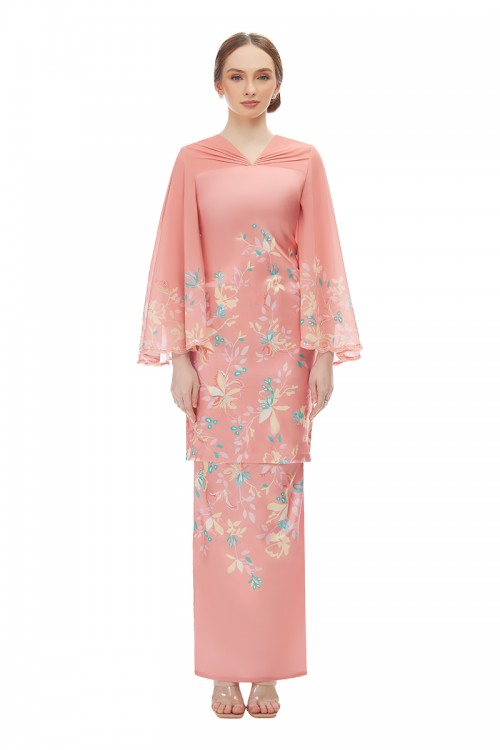 CELINE KURUNG IN SALMON