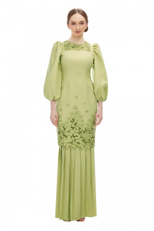 GISELLE KURUNG IN GREEN