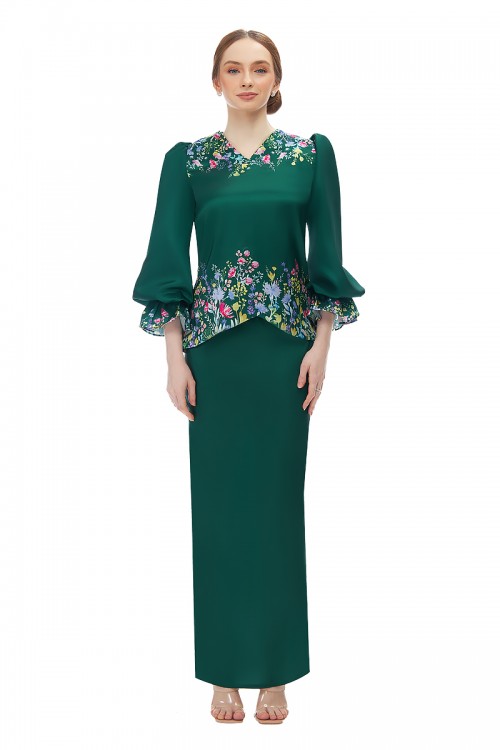 HAILEY MINI KURUNG IN EMERALD GREEN