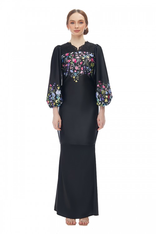 RAESEL KURUNG IN BLACK