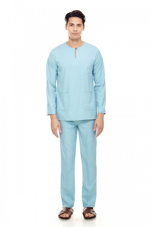 HARRY TELUK BELANGA IN DEEP AIR BLUE