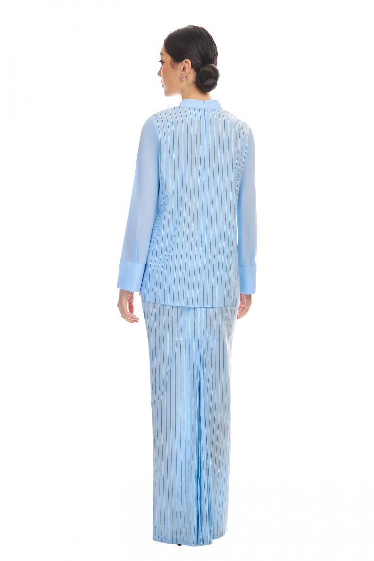 CELESTE KURUNG IN SKY BLUE