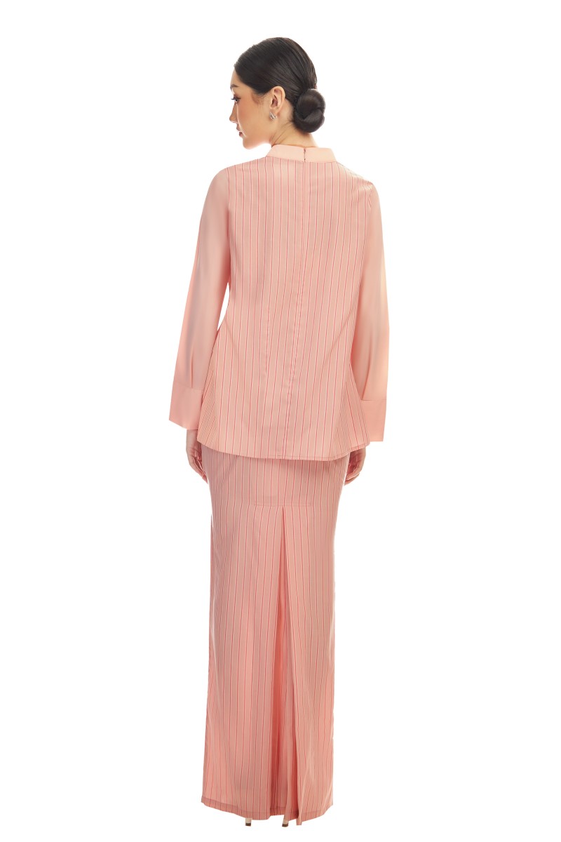 CELESTE KURUNG IN CHINTZ ROSE