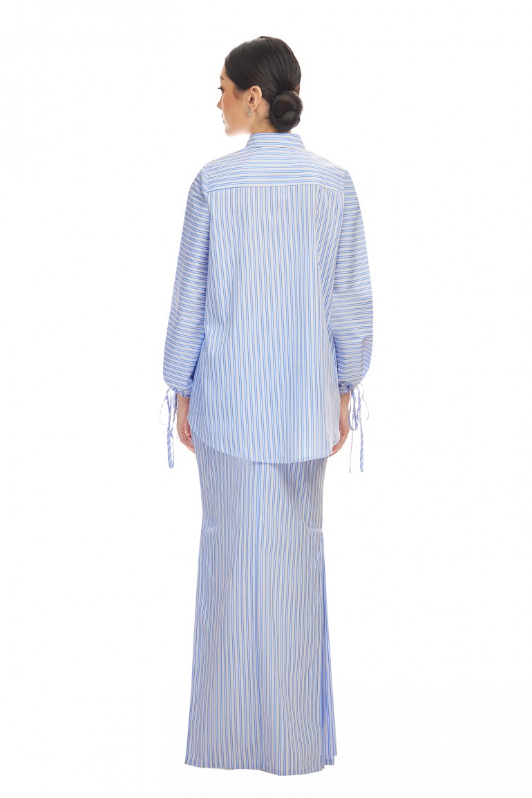 YULIA KURUNG IN BLUE BELL