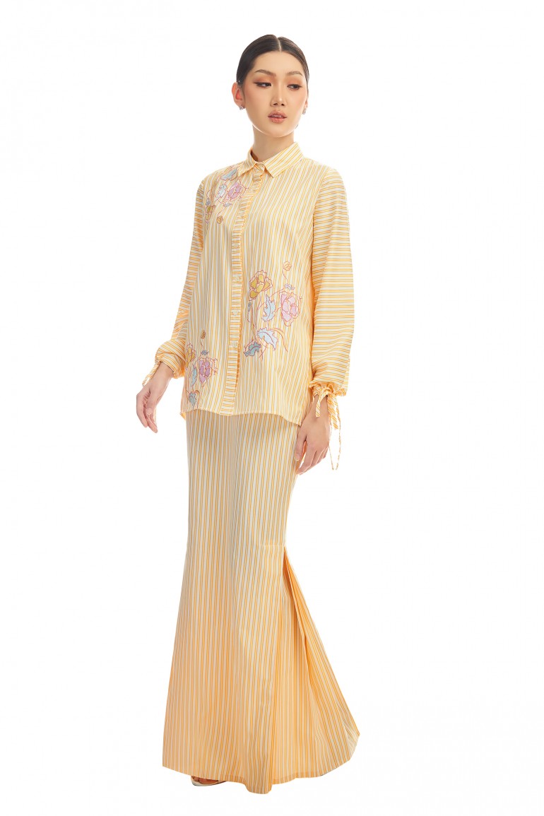 YULIA KURUNG IN CYBER YELLOW