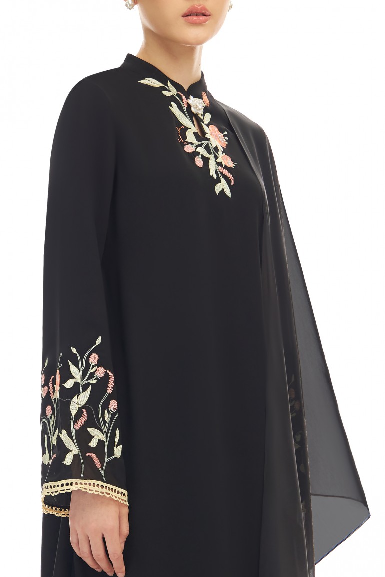 CYNTHIA KURUNG IN BLACK