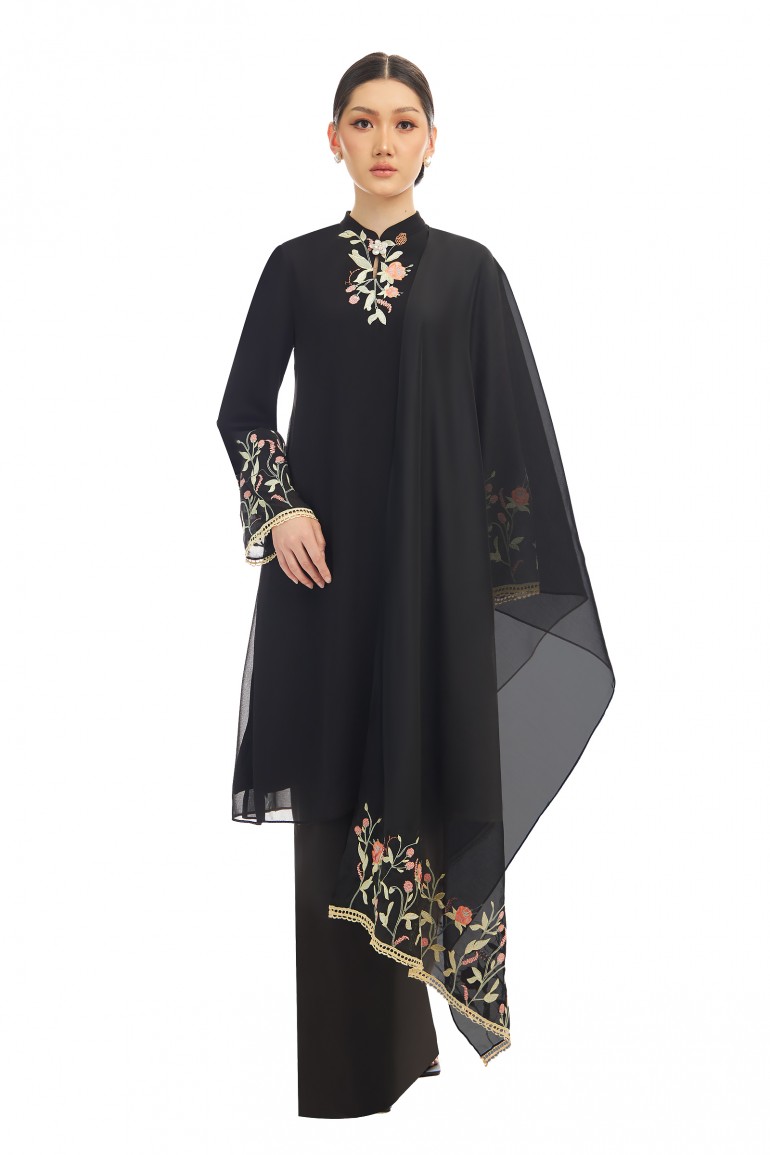 CYNTHIA KURUNG IN BLACK