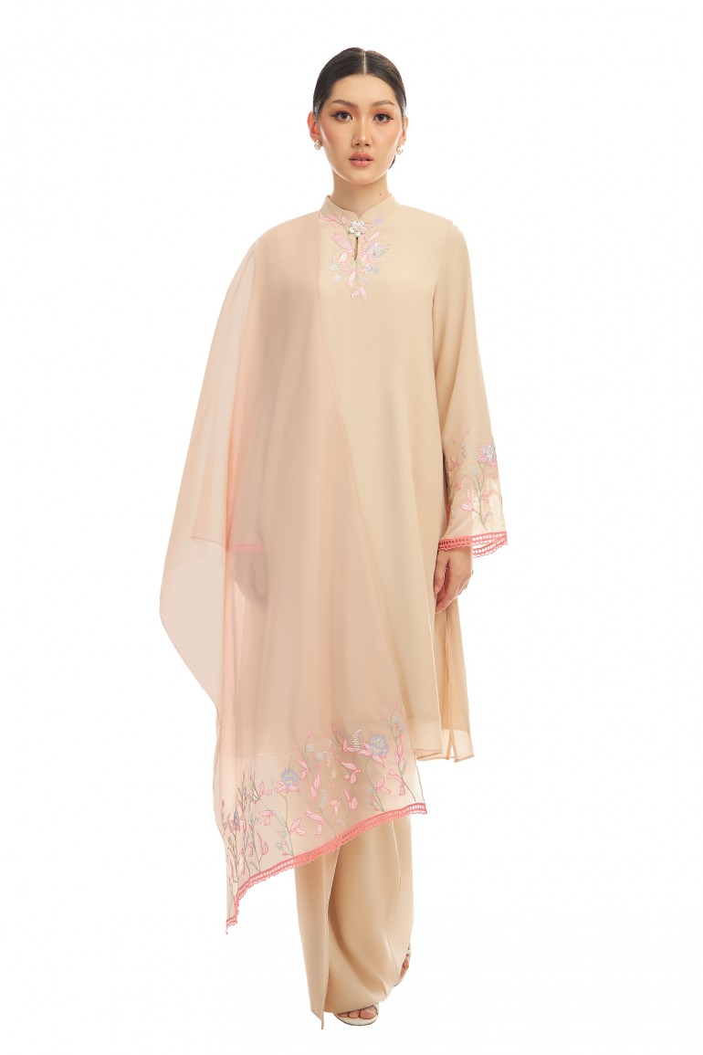 CYNTHIA KURUNG IN BROWN