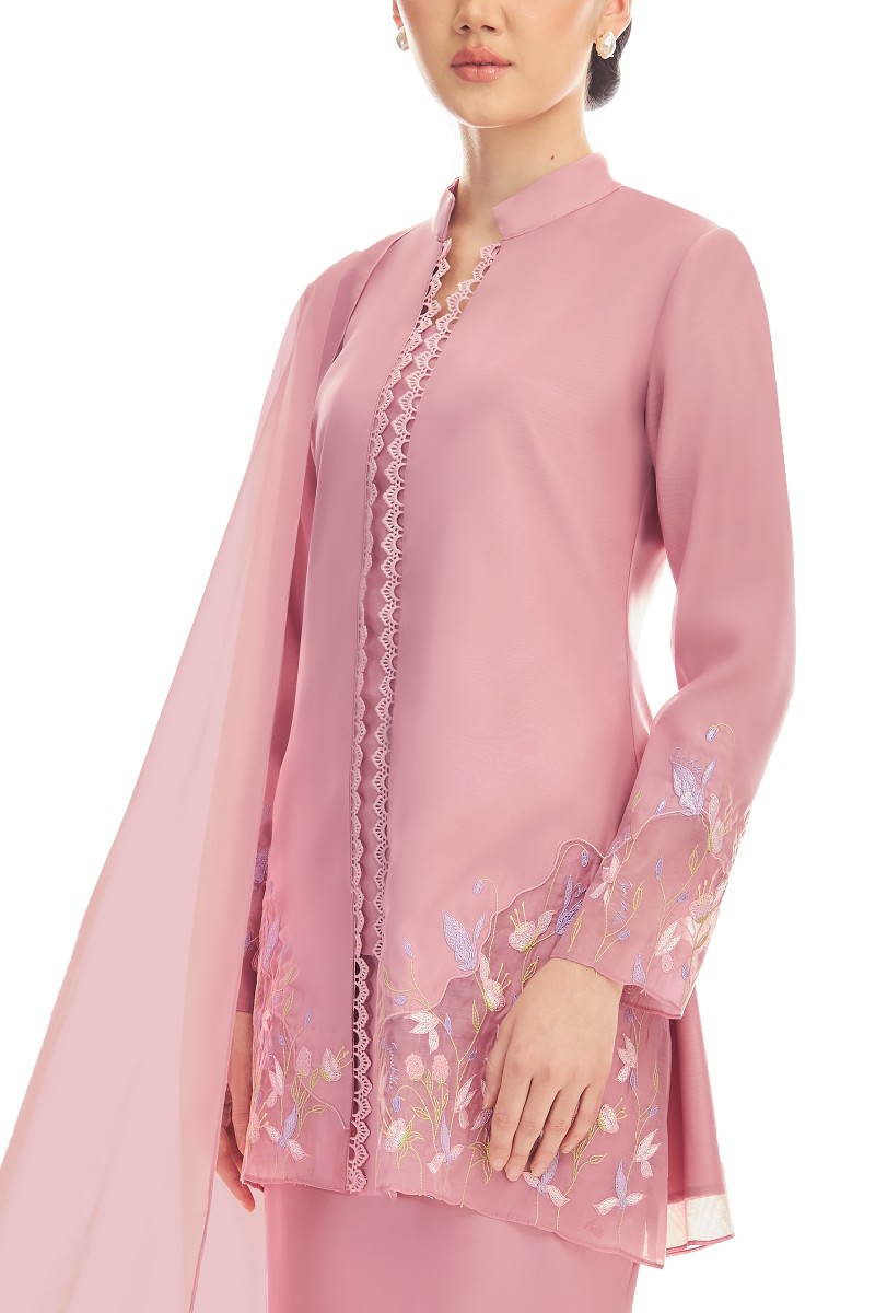 ARIANA KURUNG IN BLUSH PINK