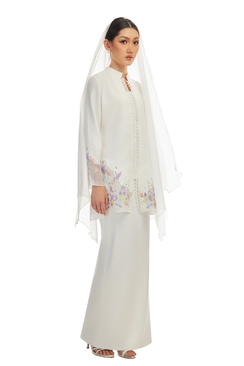 ARIANA KURUNG IN OFF WHITE