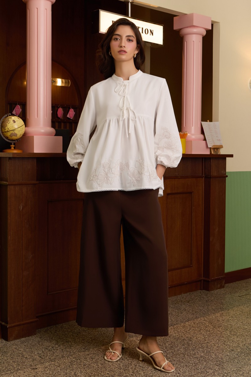 ALANA BLOUSE IN OFF WHITE