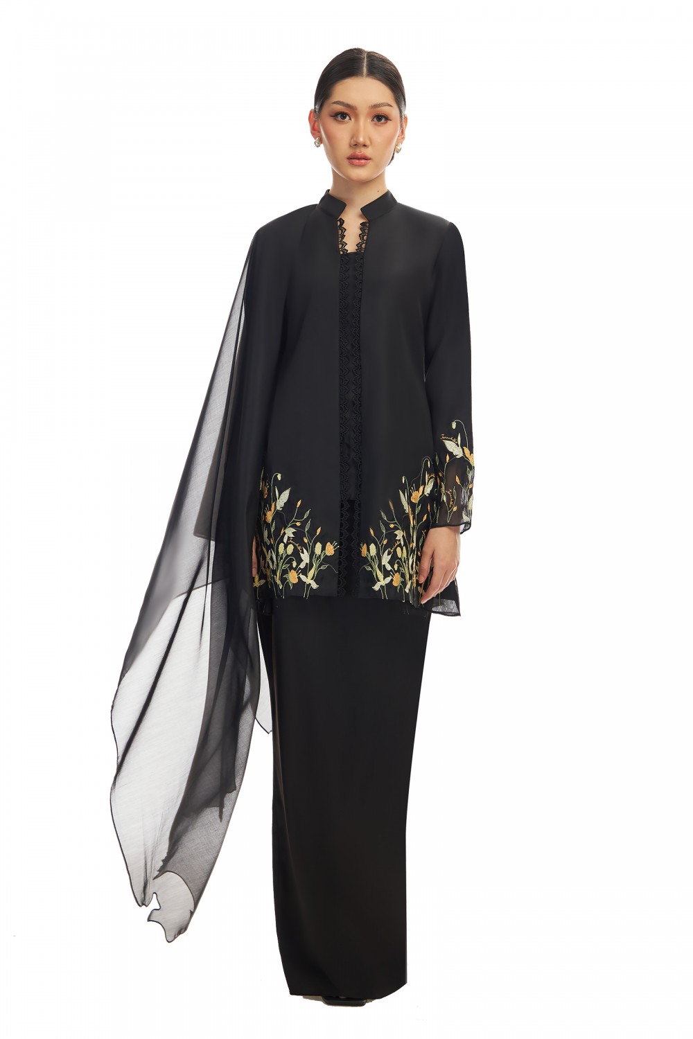 ARIANA KURUNG IN BLACK