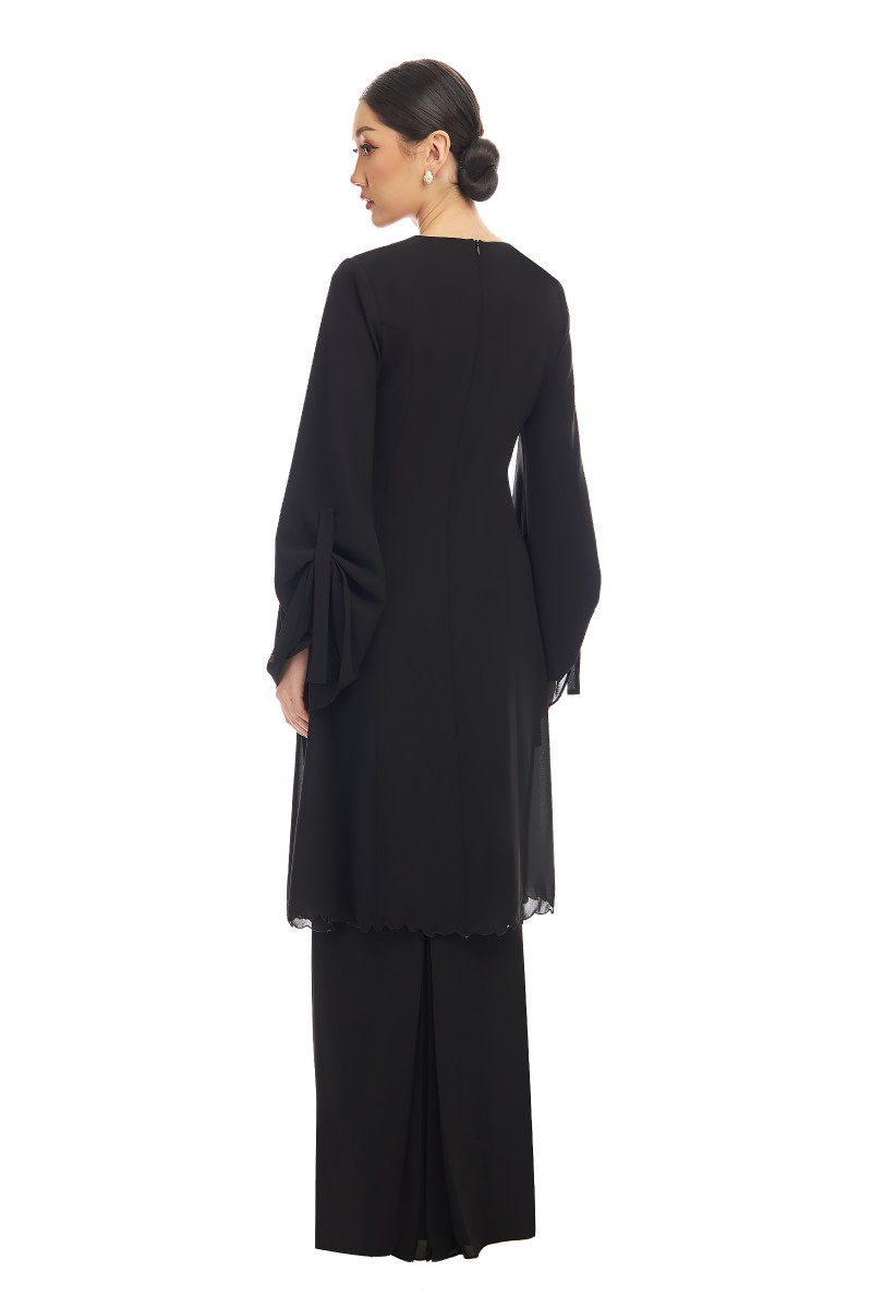 HAYDEE KURUNG IN BLACK