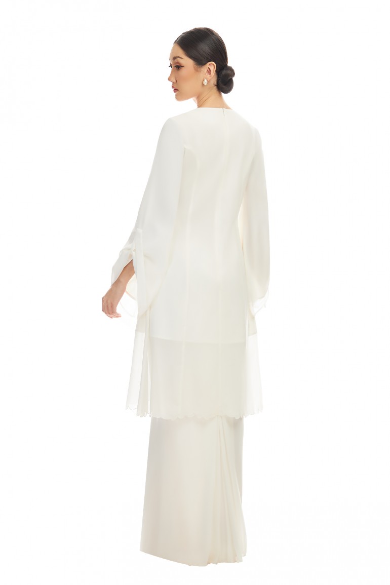 HAYDEE KURUNG IN OFF WHITE