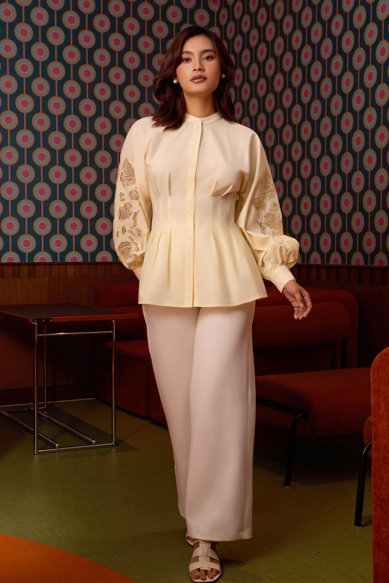 CYRA BLOUSE IN SOFT YELLOW