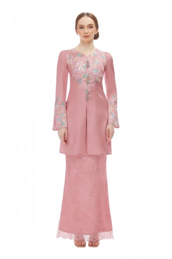 CHLOE KURUNG IN SALMON