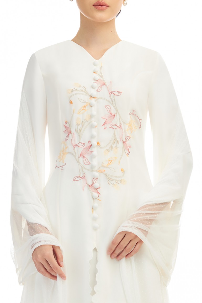 HAYDEE KURUNG IN OFF WHITE