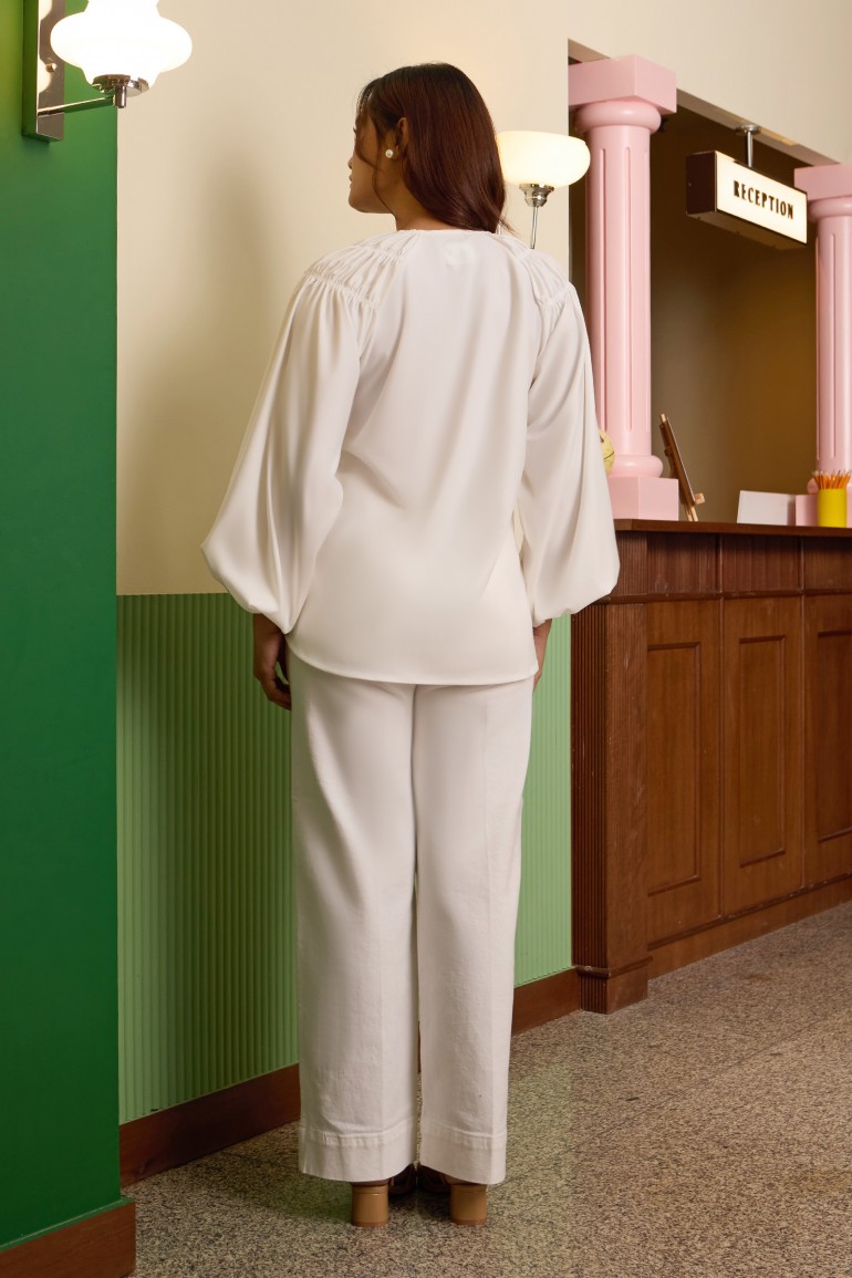 IVY BLOUSE IN WHITE