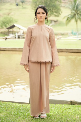 MARIESYA KURUNG IN BROWN