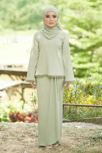 MARIESYA KURUNG IN DUSTY GREEN