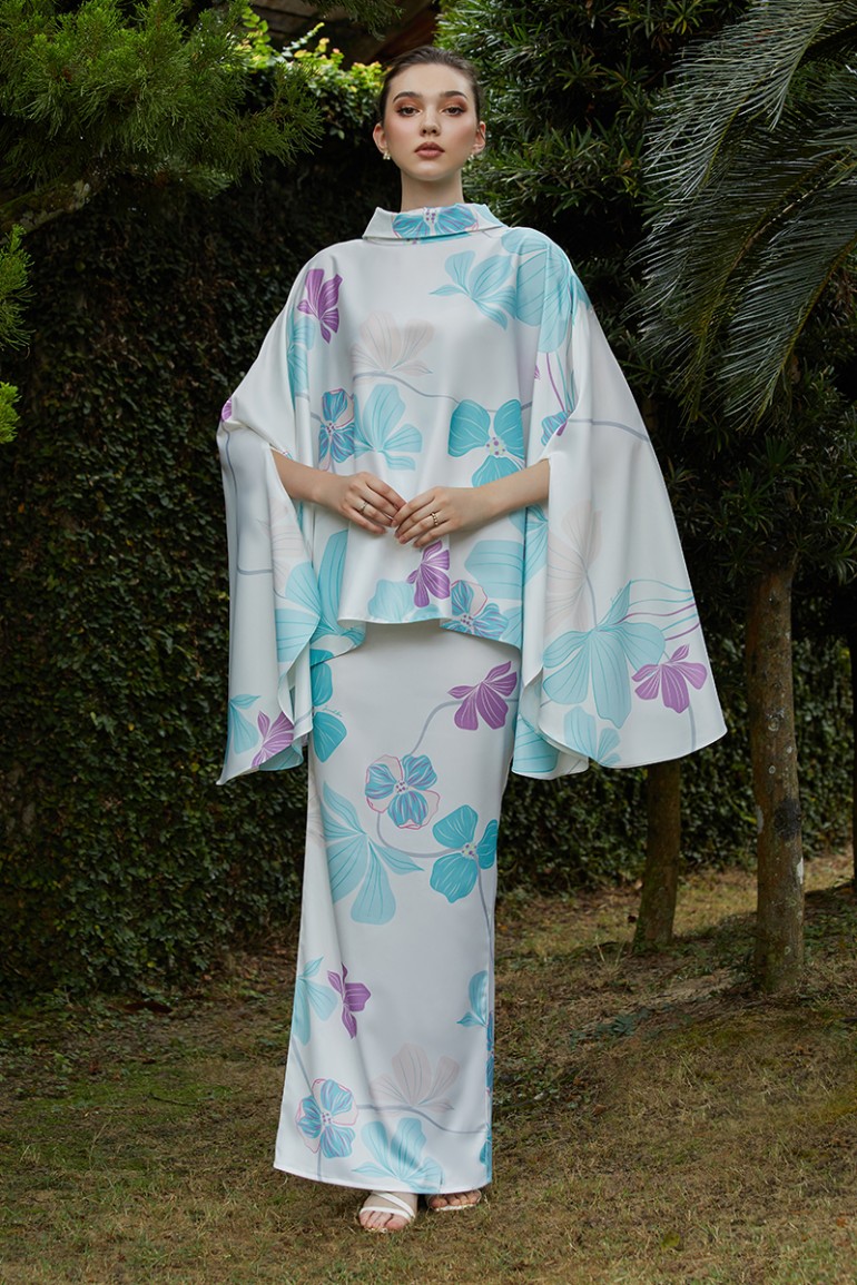 NEISYA KURUNG IN TIFFANY GREEN