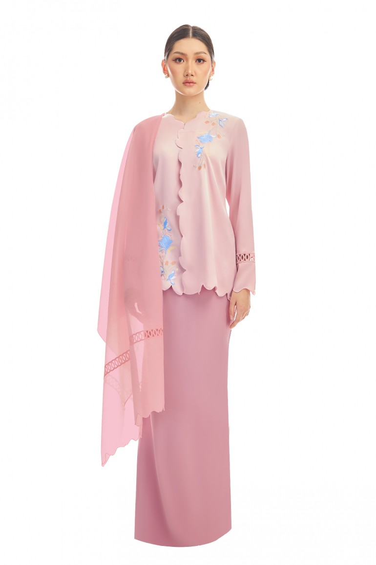 HALLIE KURUNG IN CHERUB PINK