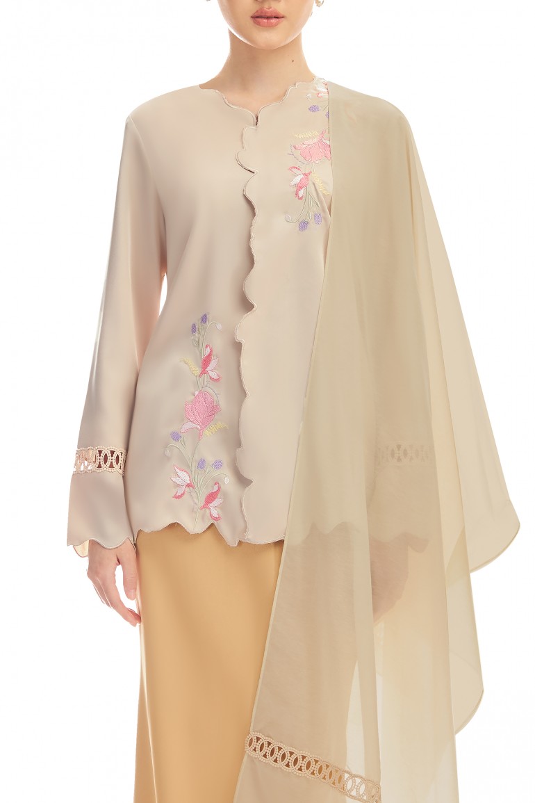 HALLIE KURUNG IN NUDE BEIGE