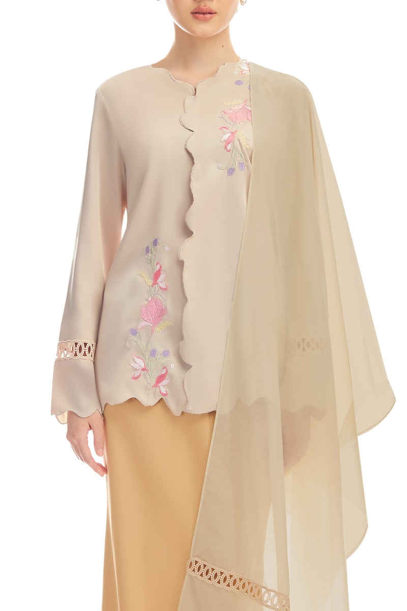 HALLIE KURUNG IN NUDE BEIGE