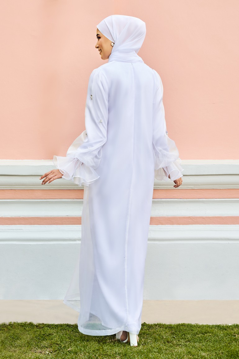 LUTHFIA DRESS IN WHITE